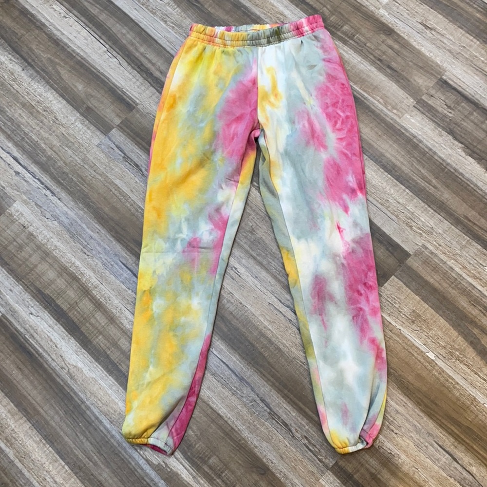 M tie dye sweatpants , never worn